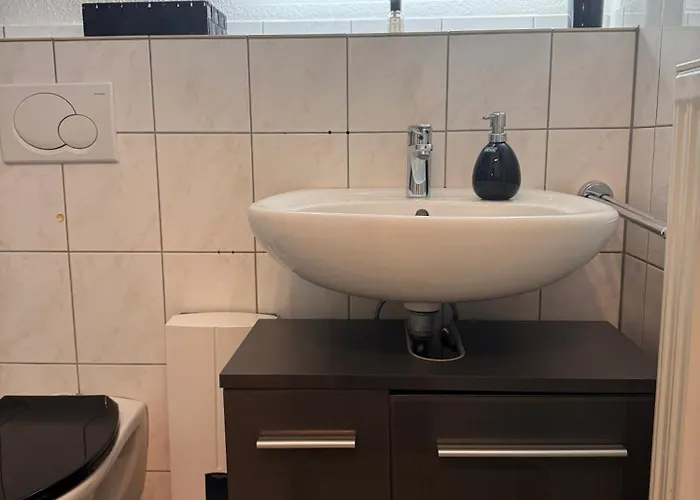 Helle Wohlfuehlwohnung In Lage